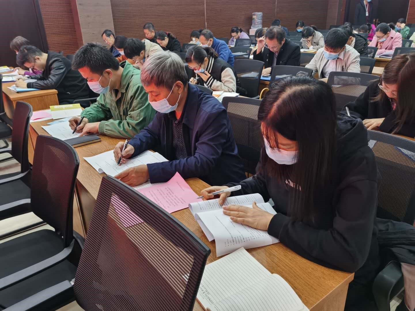 中國（新鄉）知識產權保護中心舉辦專利質量提升培訓會暨“新知杯”知識產權競賽活動2.jpg