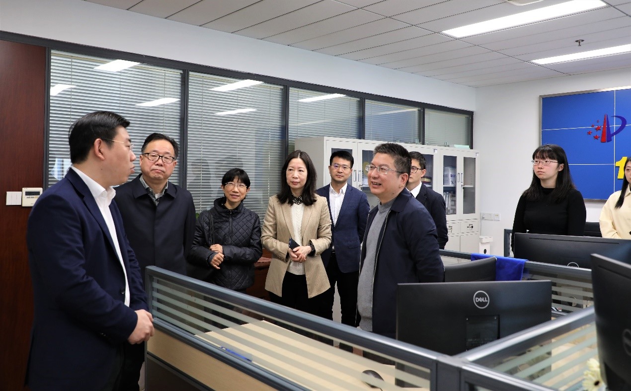 市人大常委會社會建設工委主任盧葉挺一行1.jpg