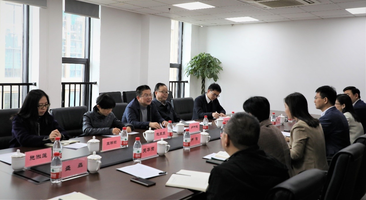 市人大常委會社會建設工委主任盧葉挺一行2.jpg