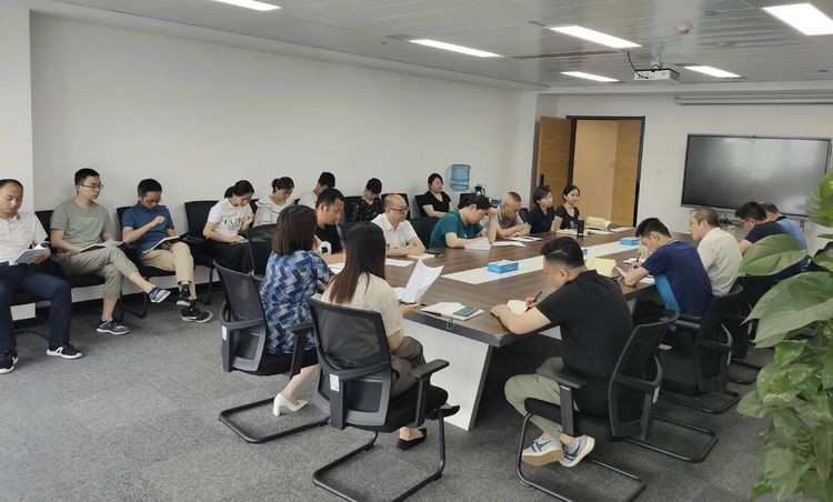 西安保護中心組織全體黨員開展專題學習教育2.jpg