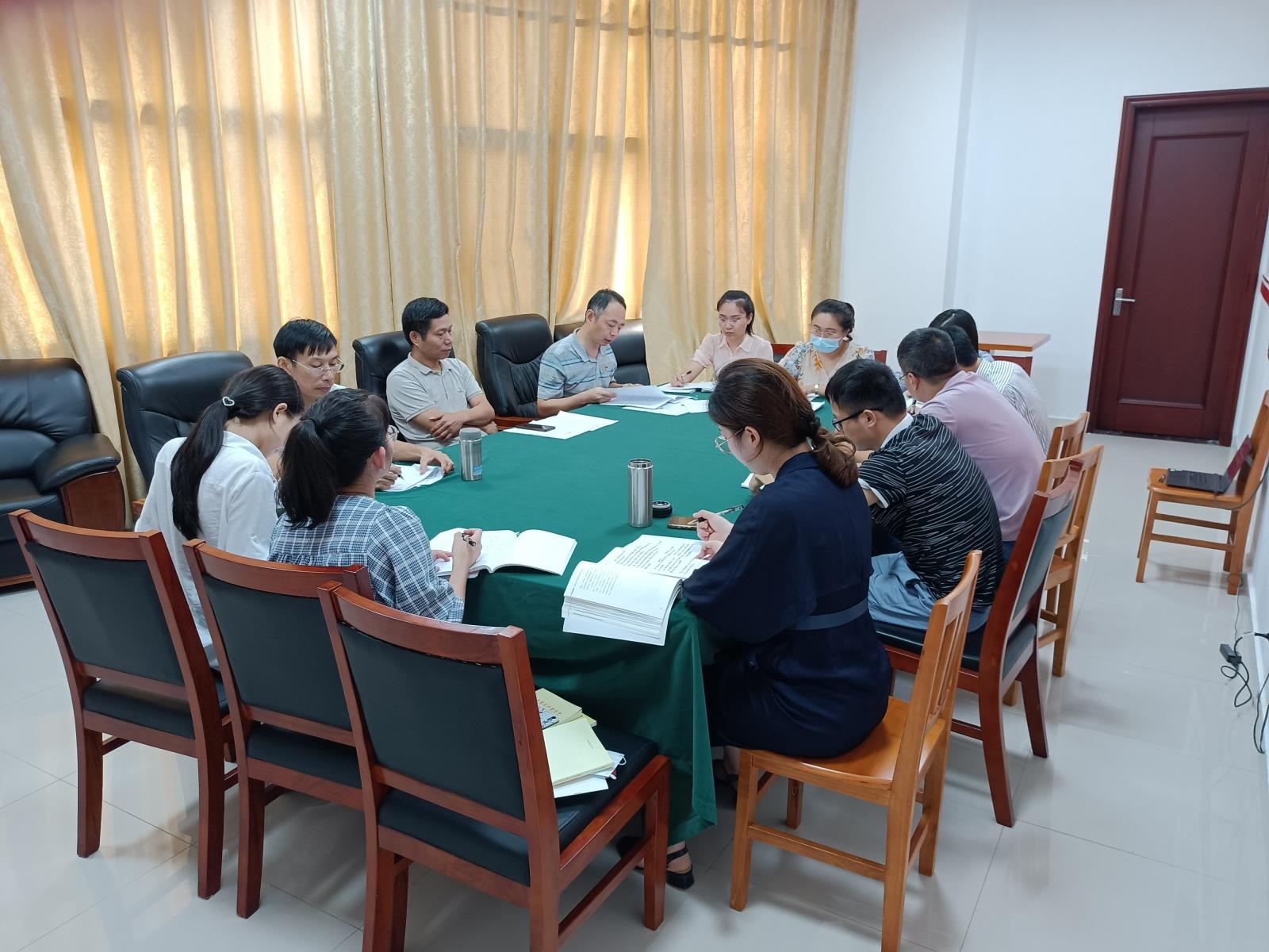 南昌保護中心黨支部召開黨史學習教育專題組織生活會2.jpg