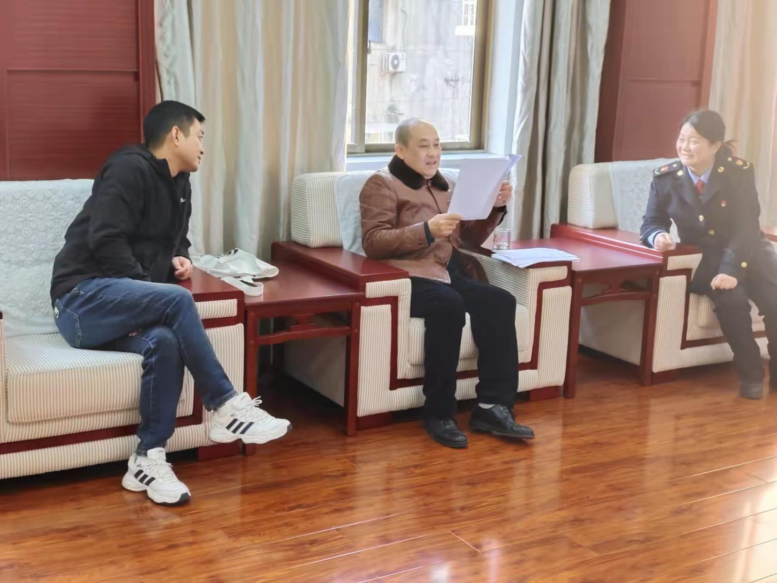 市知識產權中心聯合景德鎮市場監督管理局積極開展企業知識產權保護工作.jpg