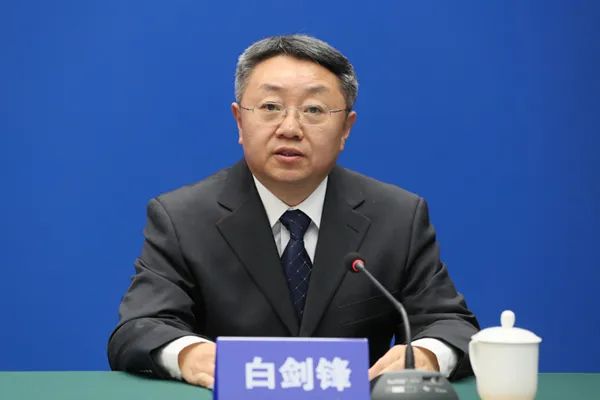 白劍鋒.jpg